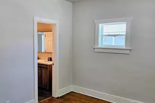 910 E 11th St, Pueblo, CO 81001 - Photo 8