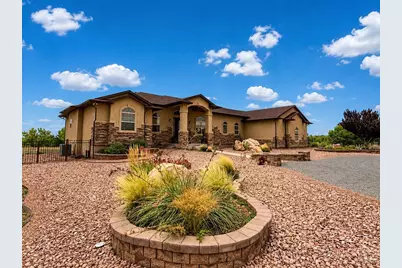 824 Patience Place, Pueblo, CO 81006 - Photo 2