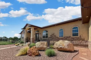 824 Patience Pl, Pueblo, CO 81006 - Photo 4
