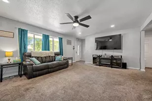 40 Normandy Cir, Pueblo, CO 81001 - Photo 4