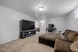 40 Normandy Cir, Pueblo, CO 81001 - Photo 18