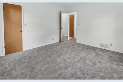 318 Polk St, Pueblo, CO 81004 - Photo 10