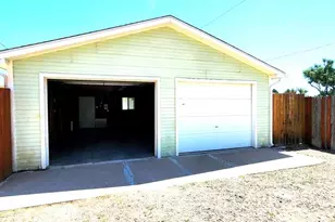 526 Barnes Ave, La Junta, CO 81050 - Photo 16
