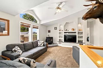 826 Avocado St, Pueblo, CO 81005 - Photo 2
