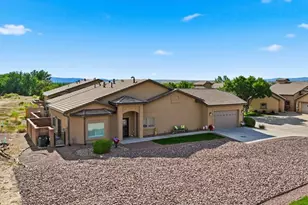 51 Aberdeen Bluff, Pueblo, CO 81004 - Photo 4