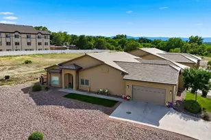 51 Aberdeen Bluff, Pueblo, CO 81004 - Photo 6