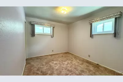 2127 Ridgewood Ln, Pueblo, CO 81005 - Photo 8