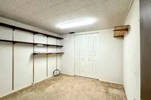 2127 Ridgewood Ln, Pueblo, CO 81005 - Photo 16