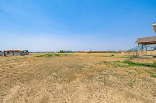 1696 E Silverwood Dr, Pueblo, CO 81007 - Photo 32