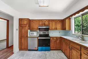 30 Duke St, Pueblo, CO 81005 - Photo 12