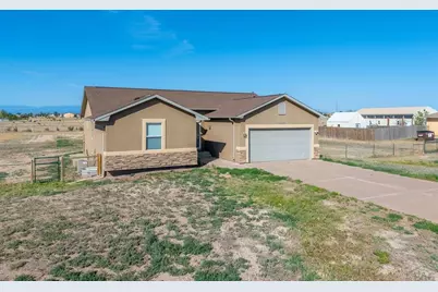 1301 N Challenger Dr, Pueblo West, CO 81007 - Photo 2