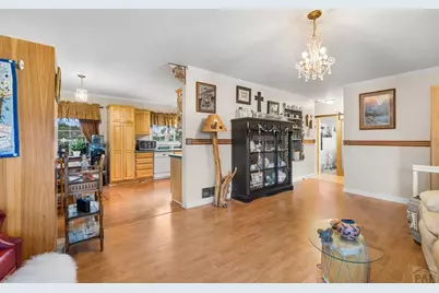 2009 Wyoming Ave, Pueblo, CO 81004 - Photo 6