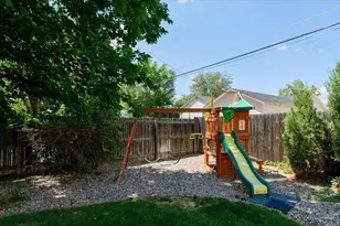 1719 Lynwood Ln, Pueblo, CO 81005 - Photo 20