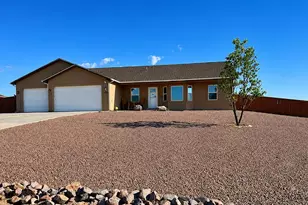 1193 E Gunpowder Ln, Pueblo West, CO 81007 - Photo 1