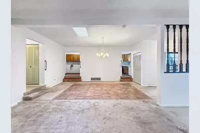 52 Villa Dr, Pueblo, CO 81001 - Photo 8