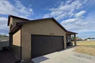 2203 Antelope Way, Pueblo, CO 81005 - Photo 2