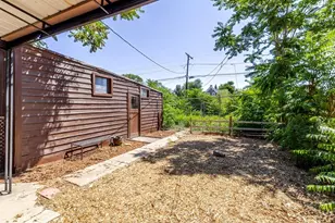 1118 Pine St, Pueblo, CO 81004 - Photo 34