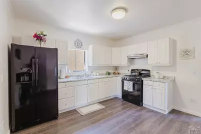 1118 Pine St, Pueblo, CO 81004 - Photo 10