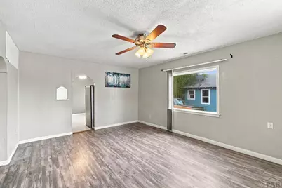 2424 Poplar St, Pueblo, CO 81004 - Photo 6