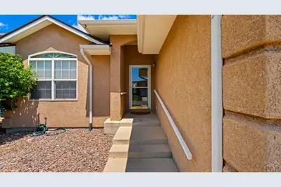 3929 Pronghorn Lane, Pueblo, CO 81005 - Photo 4