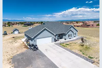1327 S Papago Dr, Pueblo West, CO 81007 - Photo 4