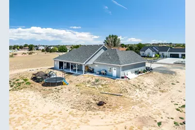 1327 S Papago Dr, Pueblo West, CO 81007 - Photo 14