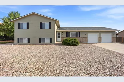 84 W Bonanza Dr, Pueblo West, CO 81007 - Photo 2