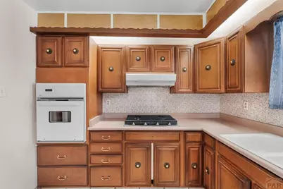 1835 E 2nd St, Pueblo, CO 81001 - Photo 6