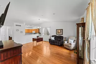 1318 Silver Hawk Ct, Pueblo, CO 81008 - Photo 8