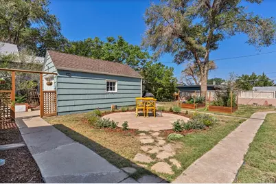 427 Lincoln St, Pueblo, CO 81004 - Photo 38