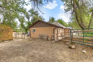 708 W 10th St, Walsenburg, CO 81089 - Photo 38
