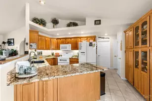 1165 S Oak Leaf Dr, Pueblo West, CO 81007 - Photo 12