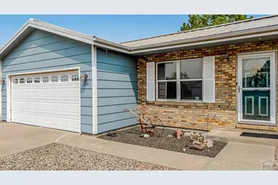 138 S Spaulding Ave, Pueblo, CO 81007 - Photo 2