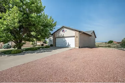 565 S Hook Dr, Pueblo West, CO 81007 - Photo 6