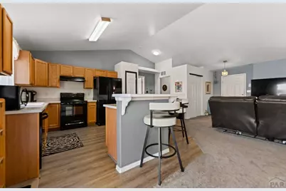 565 S Hook Dr, Pueblo West, CO 81007 - Photo 14