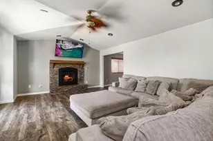 411 S Oak Creek Dr, Pueblo West, CO 81007 - Photo 4