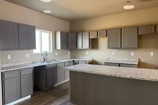 2410 Yankee Ct, Pueblo, CO 81008 - Photo 10