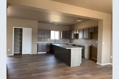 2410 Yankee Ct, Pueblo, CO 81008 - Photo 2