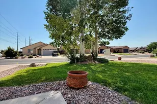 4413 Holland, Pueblo, CO 81008 - Photo 2