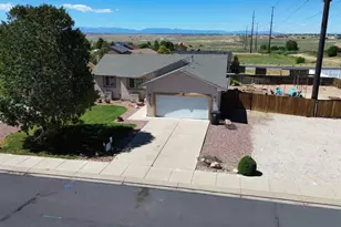 4413 Holland, Pueblo, CO 81008 - Photo 42