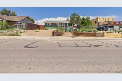 2121 W 11th St, Pueblo, CO 81003 - Photo 2