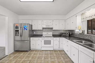 2021 Zinno Blvd, Pueblo, CO 81006 - Photo 12