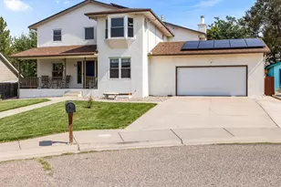 13 Swift Arrow Ct, Pueblo, CO 81001 - Photo 2