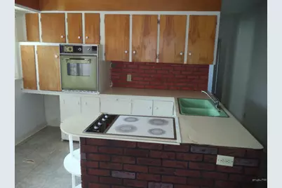 1738 W 12th St, Pueblo, CO 81003 - Photo 2