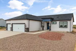 943 E Moonbeam Dr, Pueblo West, CO 81007 - Photo 2