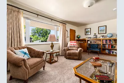 32 Loyola Lane, Pueblo, CO 81005 - Photo 6