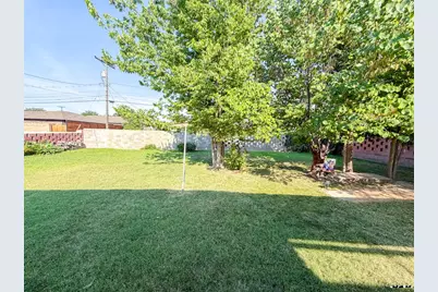 1809 Colorado Ave, La Junta, CO 81050 - Photo 6