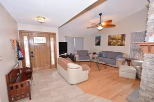 647 Red Cliff Rd, Colorado Springs, CO 80906 - Photo 4