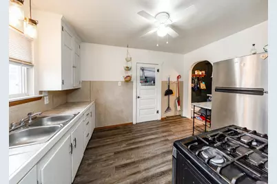 2035 Pine St, Pueblo, CO 81004 - Photo 14