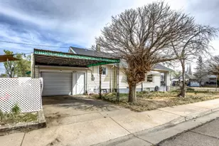 2035 Pine St, Pueblo, CO 81004 - Photo 38